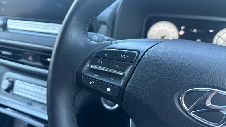 Hyundai KONA 100kW Premium 39kWh 5dr Auto Electric Hatchback